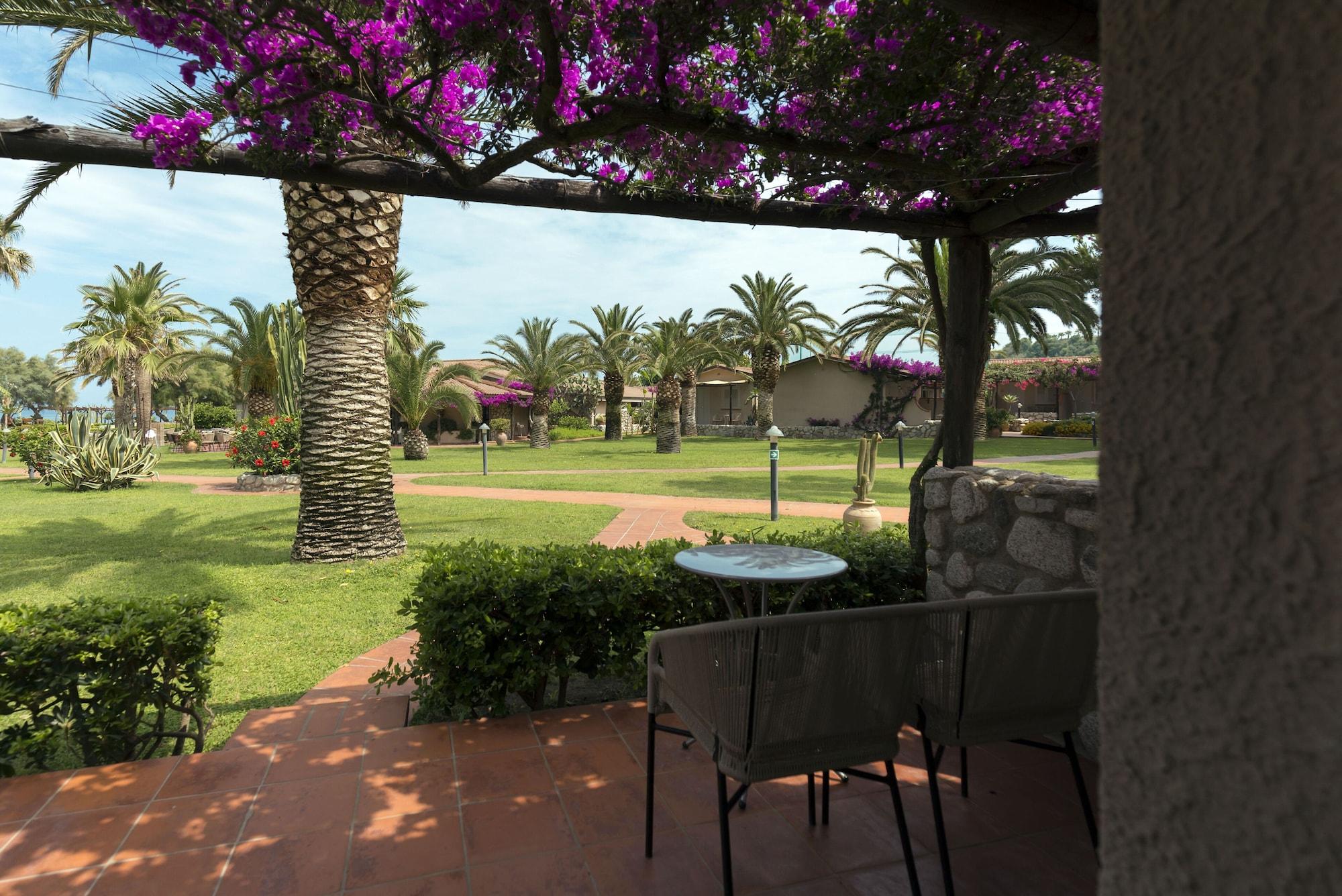 Baia Del Sole Resort Capo Vaticano Exterior foto