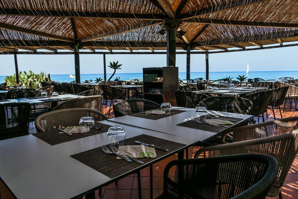 Baia Del Sole Resort Capo Vaticano Exterior foto